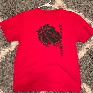 Under armour boys large shirt